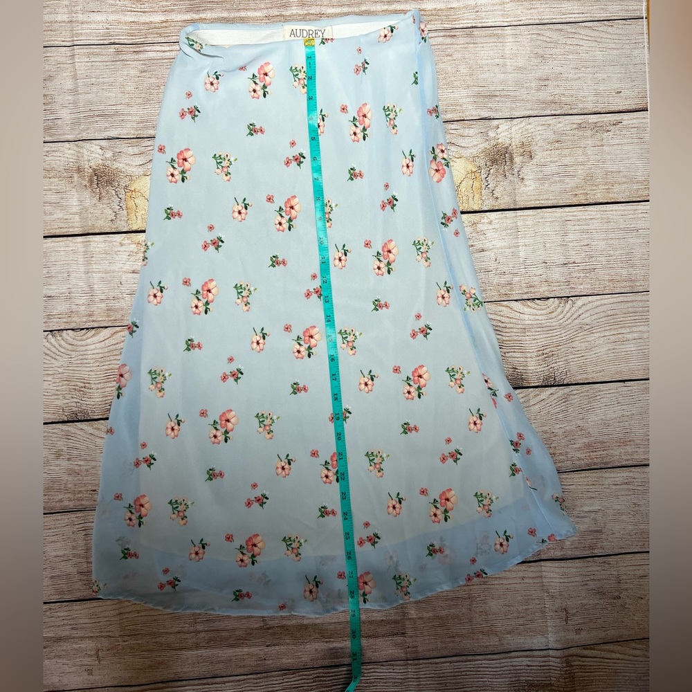 Audrey 3+ 1 Floral Midi Skirt